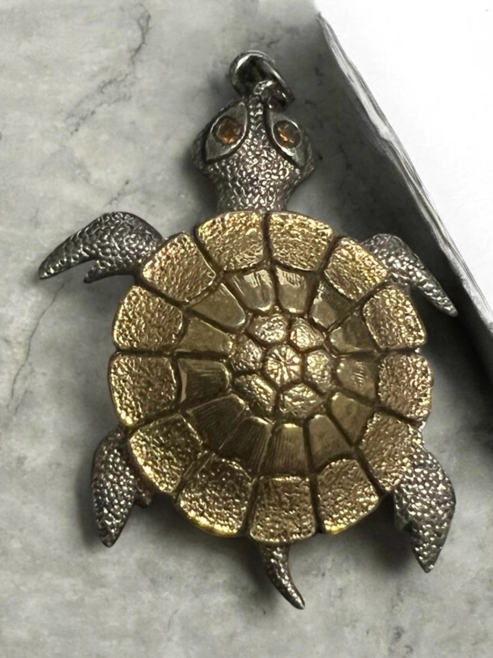 Vin 1970 Movable Turtle Pendant Two-Tone Brass & Pewter Finish, Articulated Legs